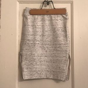 Wilfred Aritzia Side Zip Skirt